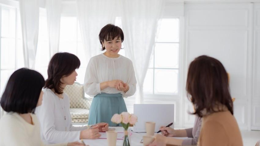 見出し１画像_嶋村吉洋社長が主催するワクセルのコラム_ 井上 美和さん.jpg