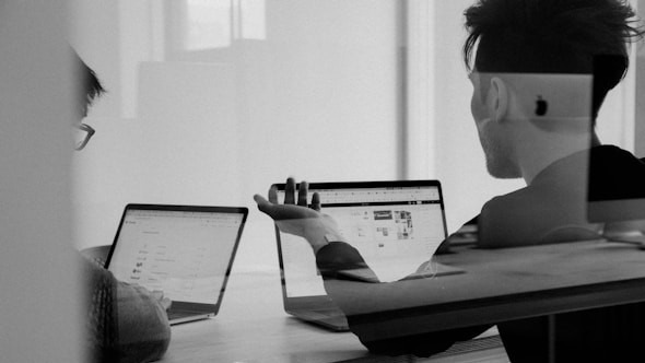 見出し3画像_嶋村吉洋社長が主催するワクセルのコラム_ 鈴木孝幸さん.jpg