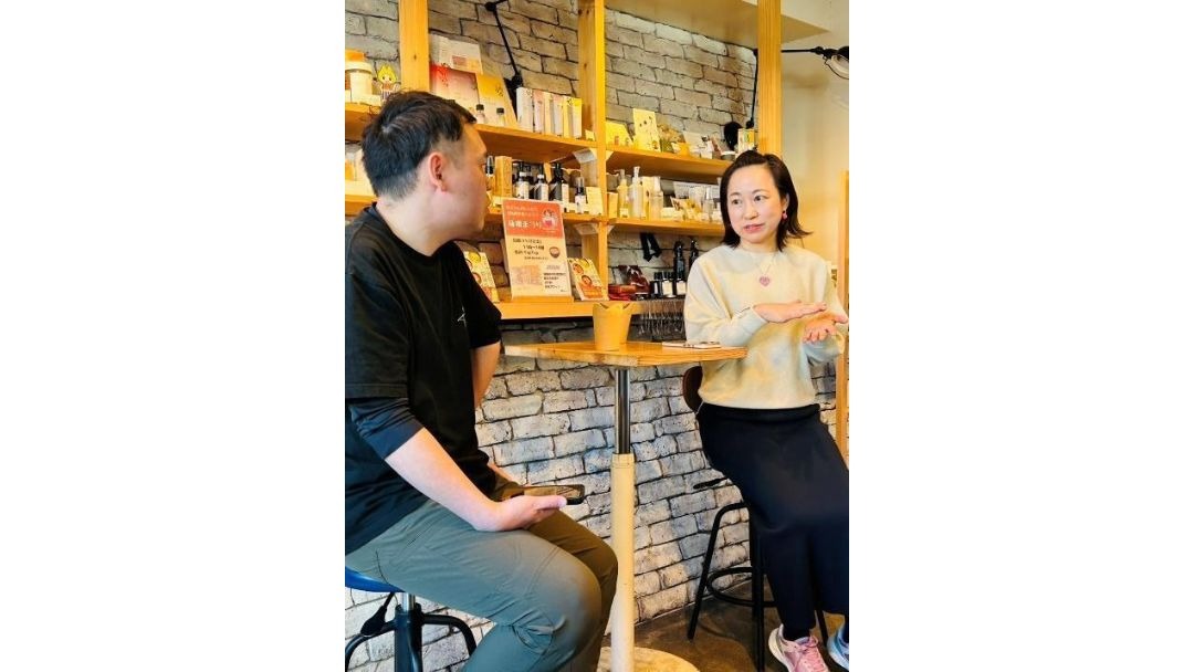 見出し3画像_嶋村吉洋社長が主催するワクセルのコラム_井上美和_阿座上さんとの対談