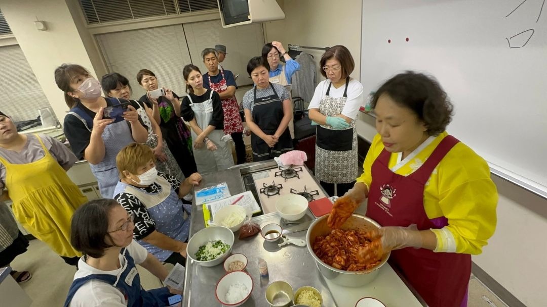 見出し3画像_嶋村吉洋社長が主催するワクセルのコラム_影浦一夫_本当に良いキムチを家庭の食卓に届けるために